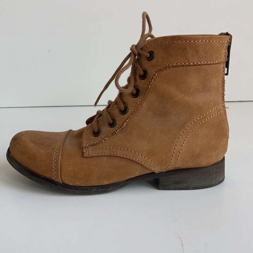 Steve Madden Tuundra lace up back zip camel ankle boot granny paddock boot